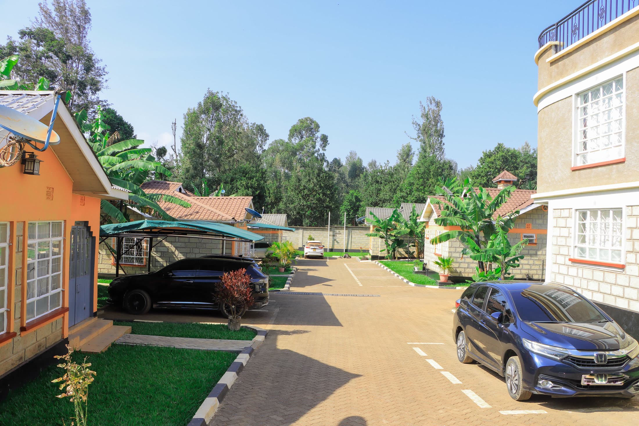 The Rivers Court gated estate compound near Meru town, photo 8